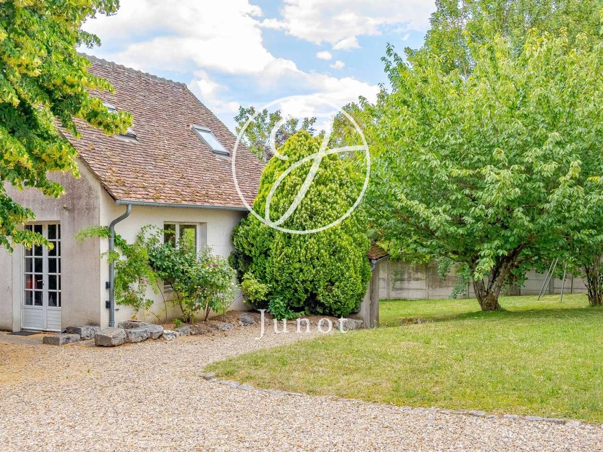 Maison Saint-Denis-sur-Loire
