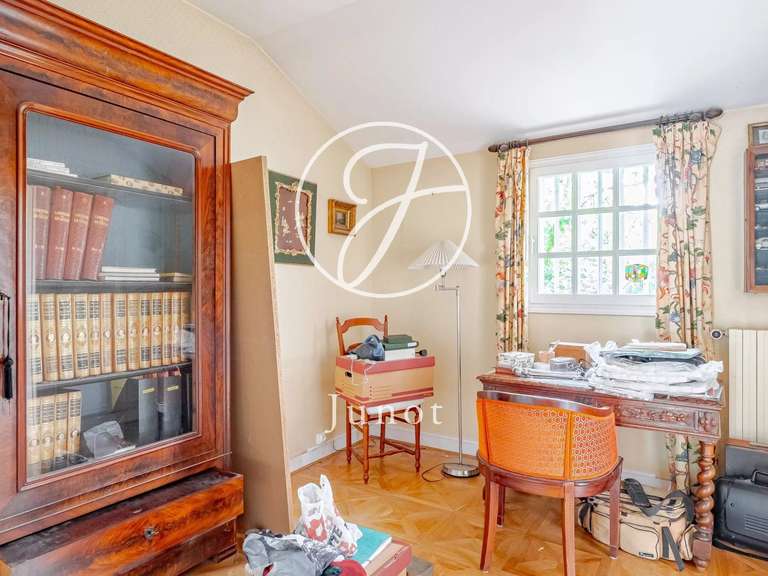 Maison Saint-Denis-sur-Loire - 400m²