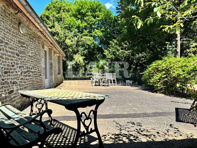 Propriété Saint-Denis-sur-Sarthon - 20 chambres