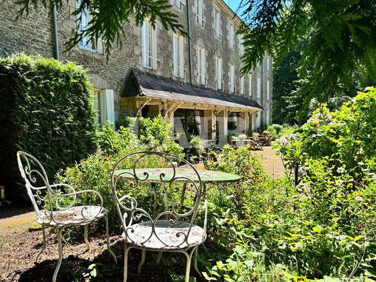 Propriété Saint-Denis-sur-Sarthon - 20 chambres