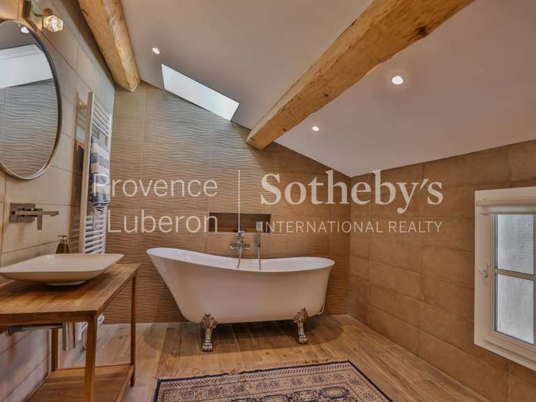 Maison Saint-Didier - 9 chambres - 490m²