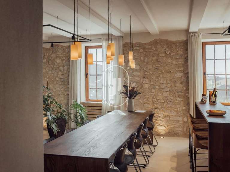 Maison Saint-Didier - 6 chambres - 305m²