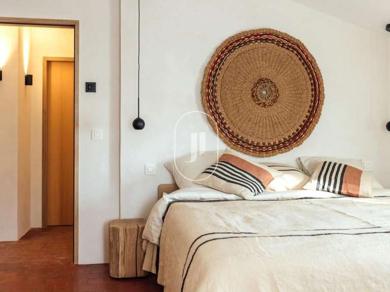 Maison Saint-Didier - 6 chambres - 305m²