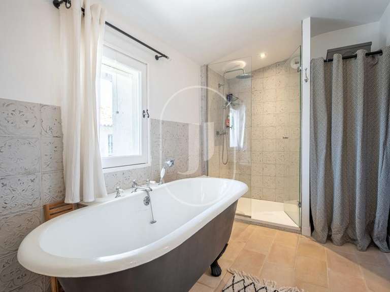 Maison Saint-Didier - 6 chambres - 316m²