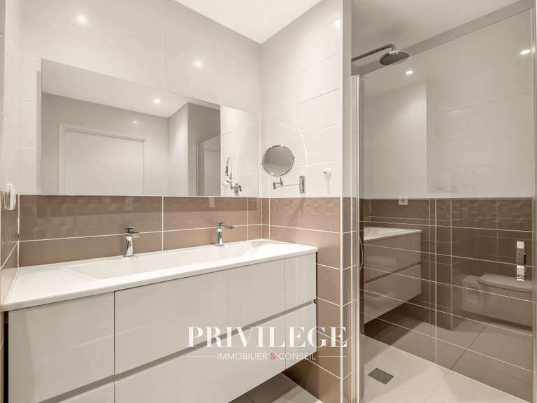 Appartement Saint-Didier-au-Mont-d'Or - 2 chambres - 95m²