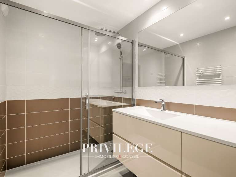 Appartement Saint-Didier-au-Mont-d'Or - 2 chambres - 95m²