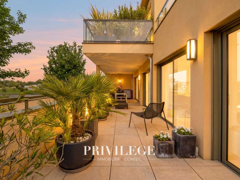 Appartement Saint-Didier-au-Mont-d'Or - 2 chambres - 95m²