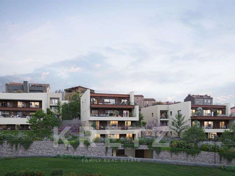 Apartment Saint-Didier-au-Mont-d'Or - 4 bedrooms - 140m²