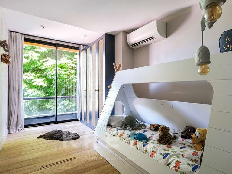 Appartement Saint-Didier-au-Mont-d'Or - 4 chambres - 200m²