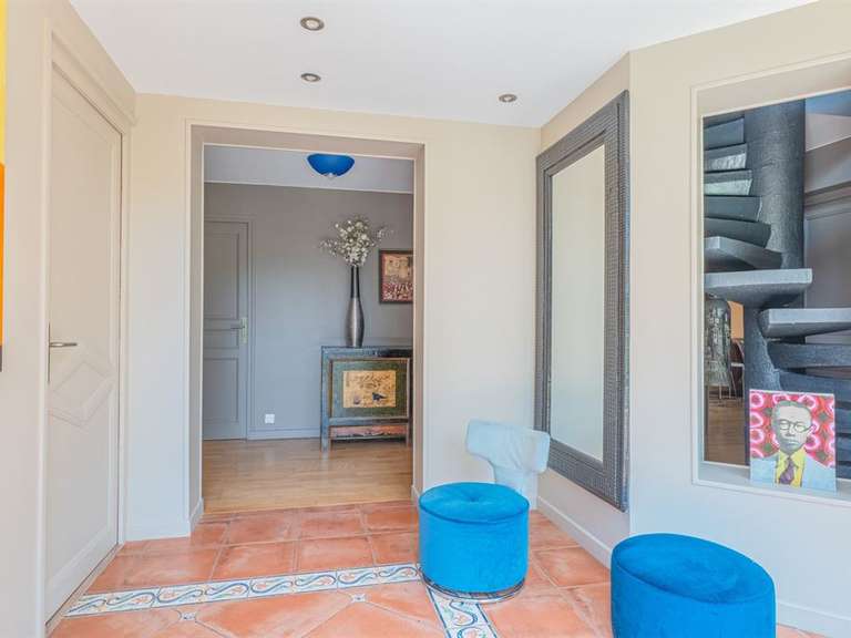 Maison Saint-Didier-au-Mont-d'Or - 5 chambres - 221m²