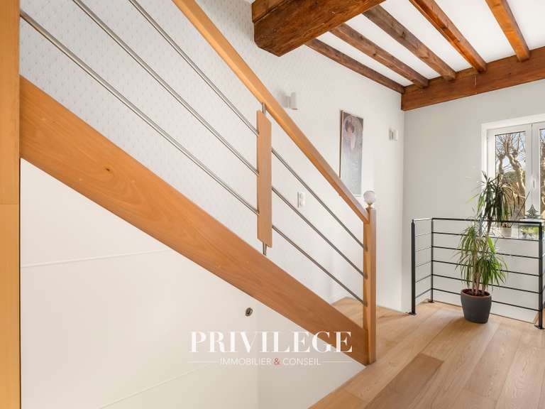 Maison Saint-Didier-au-Mont-d'Or - 5 chambres - 131m²