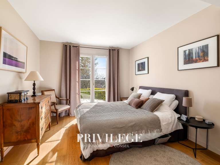 Maison Saint-Didier-au-Mont-d'Or - 5 chambres - 208m²