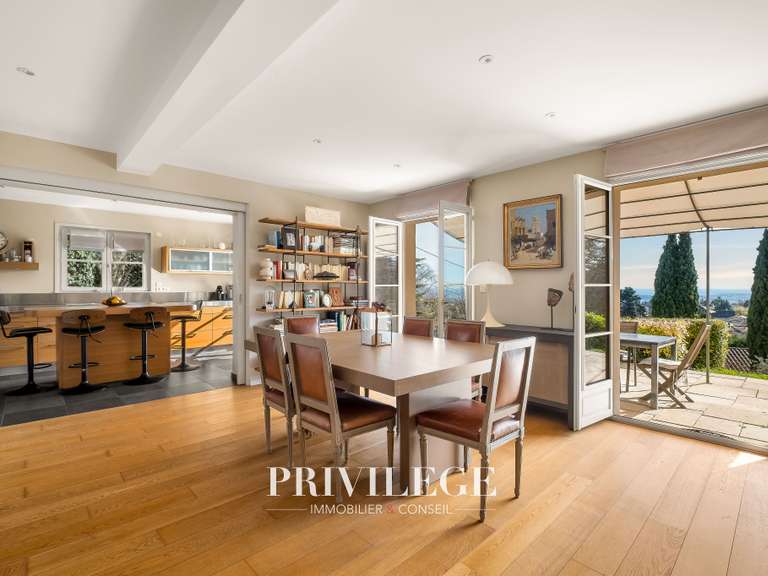 Maison Saint-Didier-au-Mont-d'Or - 5 chambres - 208m²