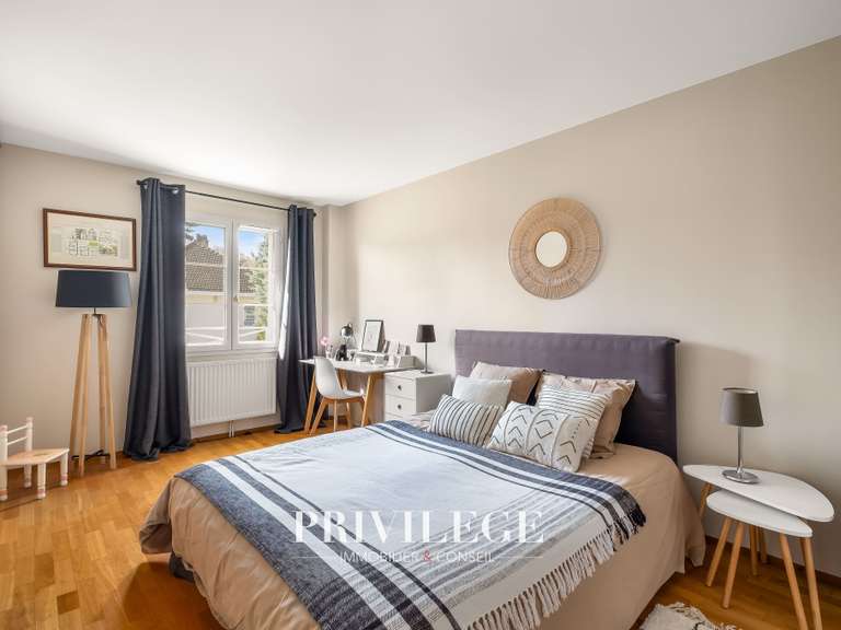 Maison Saint-Didier-au-Mont-d'Or - 5 chambres - 208m²