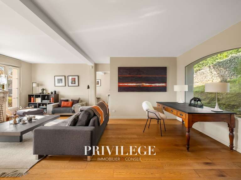 Maison Saint-Didier-au-Mont-d'Or - 5 chambres - 208m²