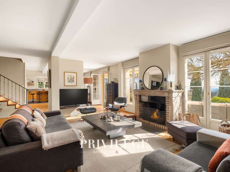 Maison Saint-Didier-au-Mont-d'Or - 5 chambres - 208m²