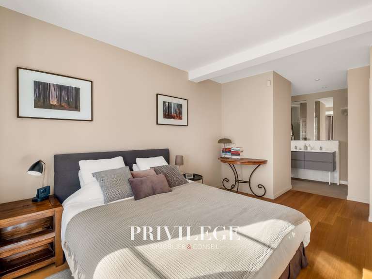 Maison Saint-Didier-au-Mont-d'Or - 5 chambres - 208m²