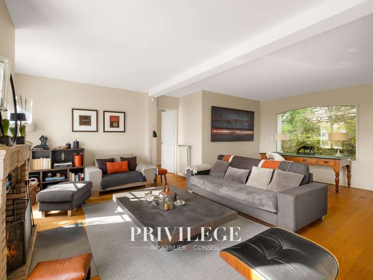 Maison Saint-Didier-au-Mont-d'Or - 5 chambres - 208m²