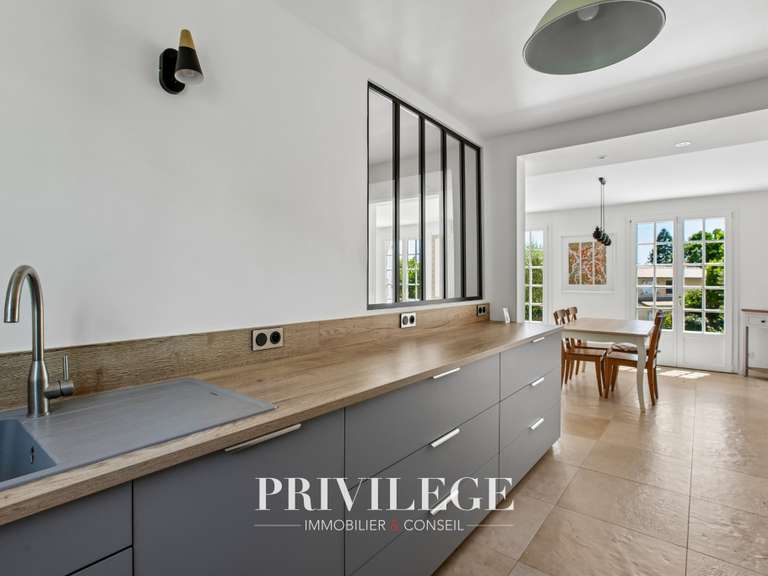 Maison Saint-Didier-au-Mont-d'Or - 4 chambres - 133m²