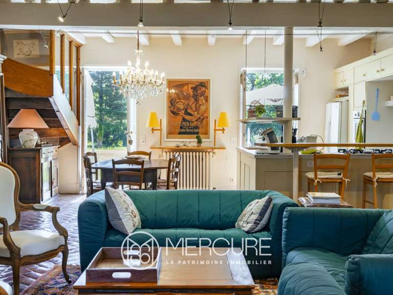 Maison Saint-Didier-d'Aussiat - 5 chambres - 537m²