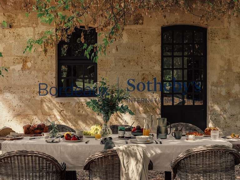 Château Saint-Émilion - 10 chambres - 800m²