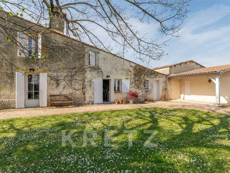 Maison Saint-Émilion - 4 chambres - 240m²