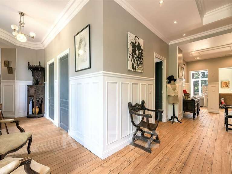 Castle Saint-Estèphe - 8 bedrooms - 600m²