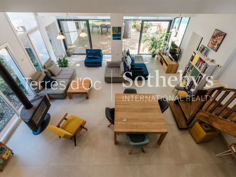 Maison Saint-Estève - 6 chambres - 226m²