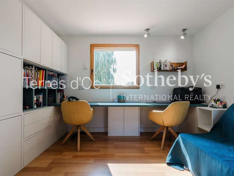 Maison Saint-Estève - 6 chambres - 226m²