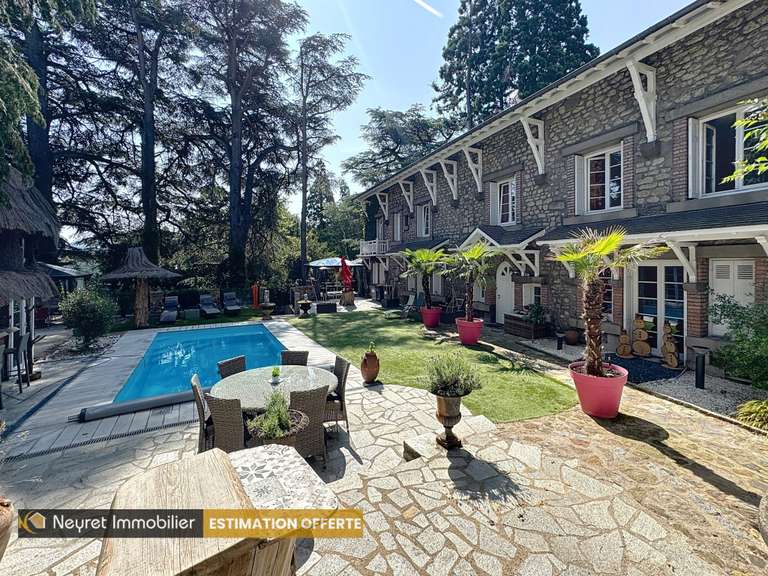 Maison Saint-Étienne - 6 chambres - 300m²