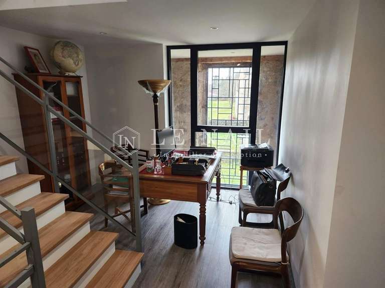 House Saint-Étienne - 5 bedrooms - 388m²