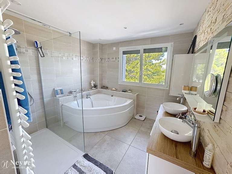 Maison Saint-Étienne - 6 chambres - 255m²
