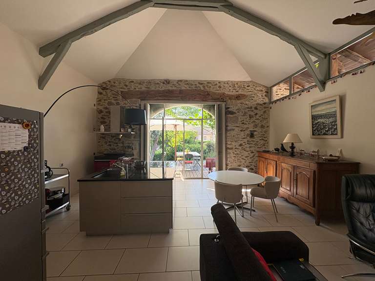 Maison Saint-Étienne-de-Maurs - 4 chambres - 243m²