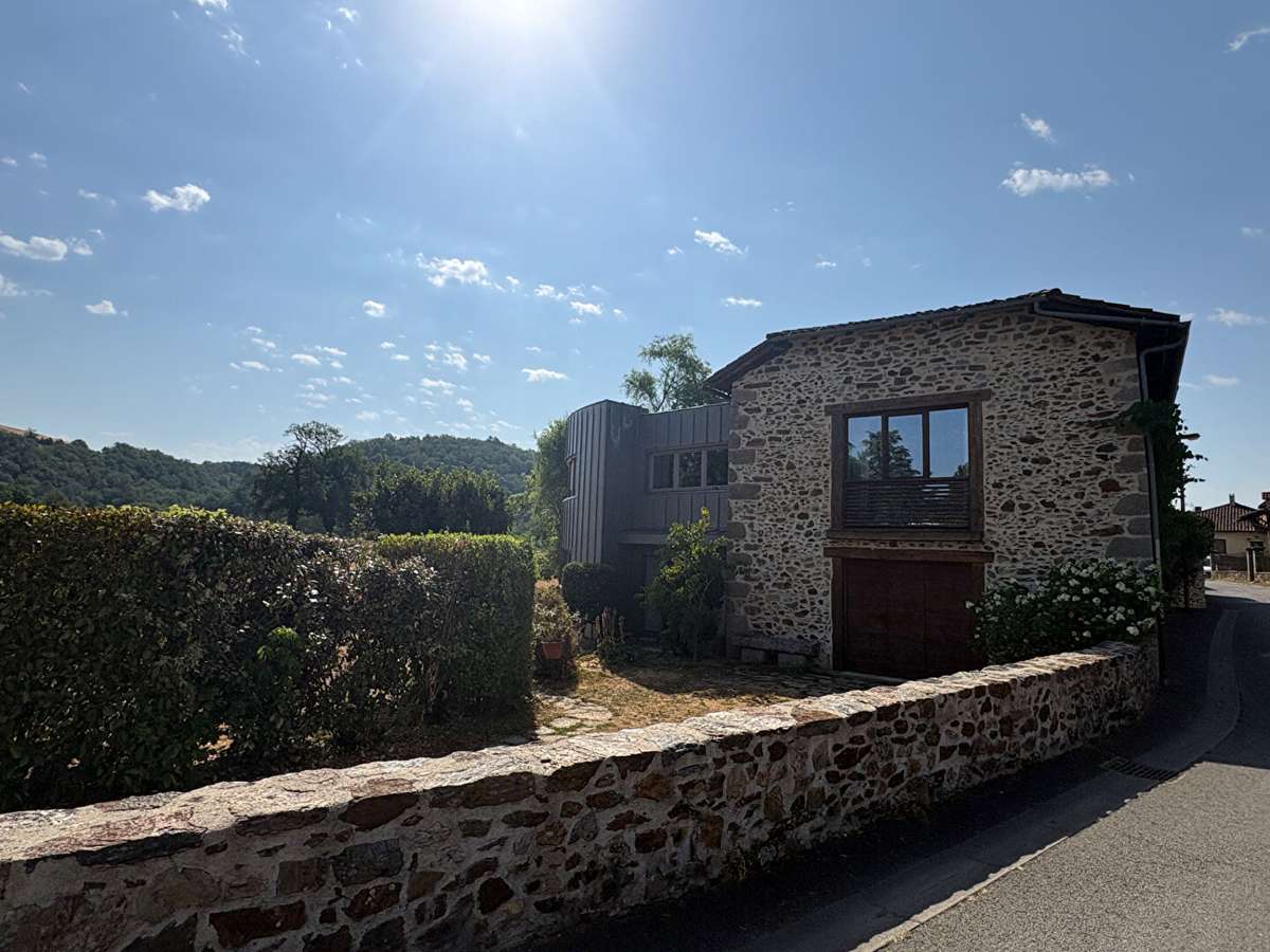 Maison Saint-Étienne-de-Maurs