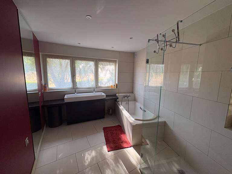 Maison Saint-Étienne-de-Maurs - 4 chambres - 243m²