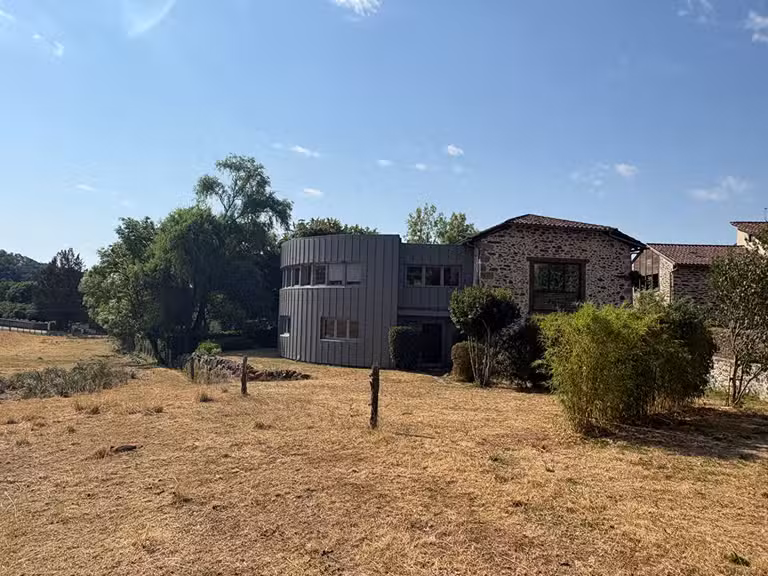 Maison Saint-Étienne-de-Maurs - 4 chambres - 243m²