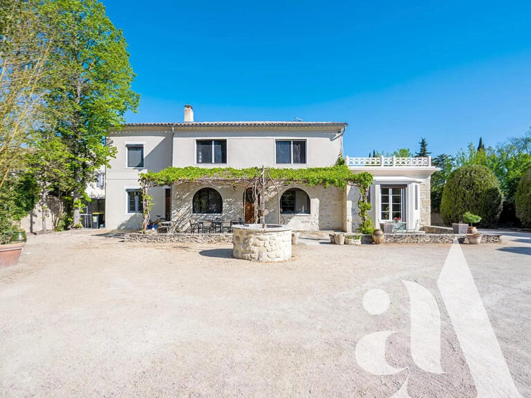 Vente Maison Saint-Étienne-du-Grès - 4 chambres