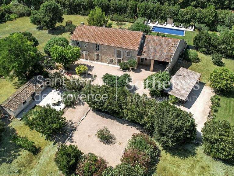 Maison Saint-Étienne-du-Grès - 9 chambres - 495m²