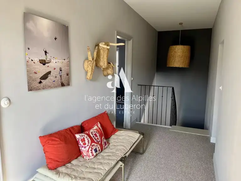 Maison Saint-Étienne-du-Grès - 4 chambres - 2000m²