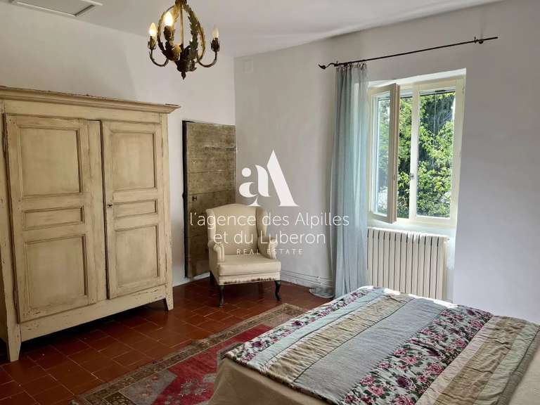 Maison Saint-Étienne-du-Grès - 7 chambres - 400m²