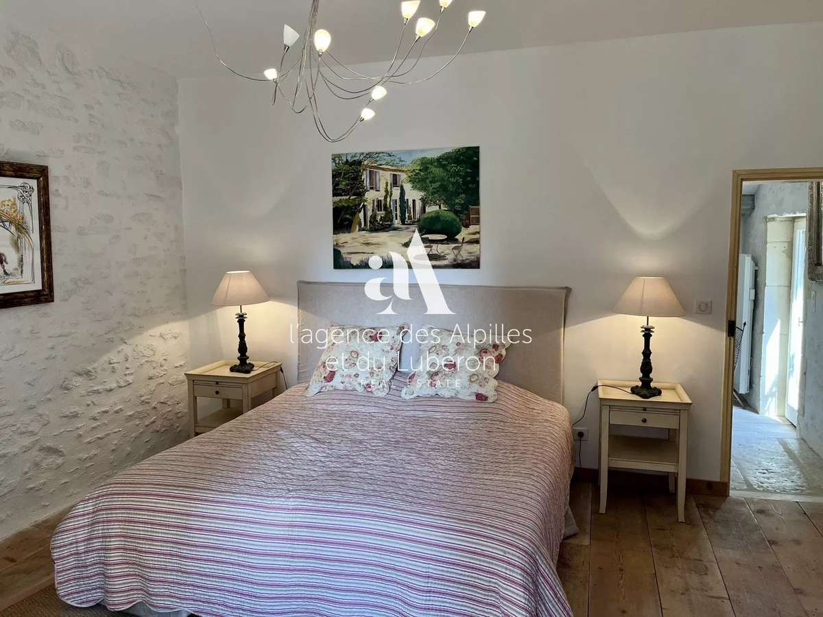 House Saint-Étienne-du-Grès