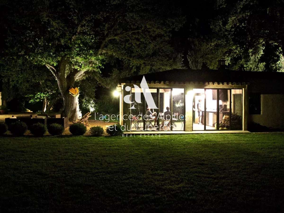 House Saint-Étienne-du-Grès