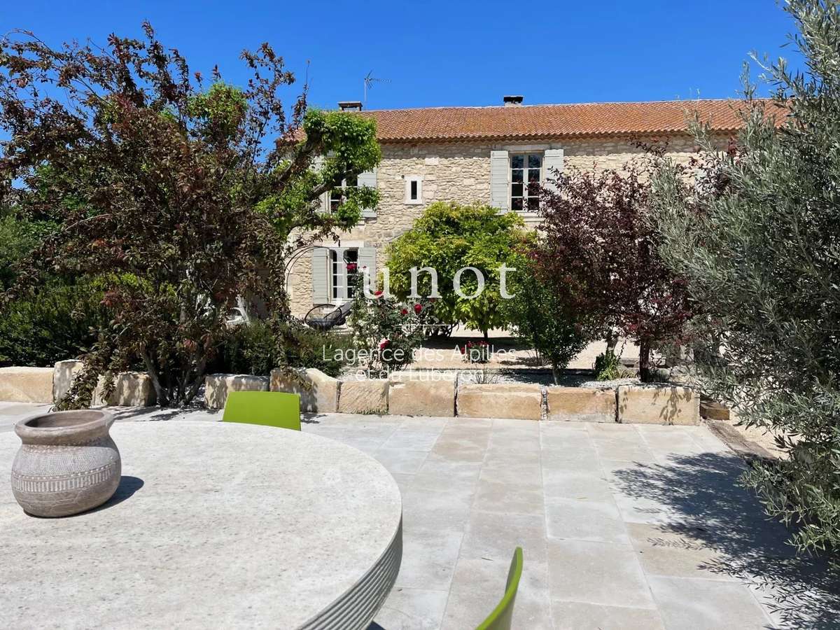 House Saint-Étienne-du-Grès