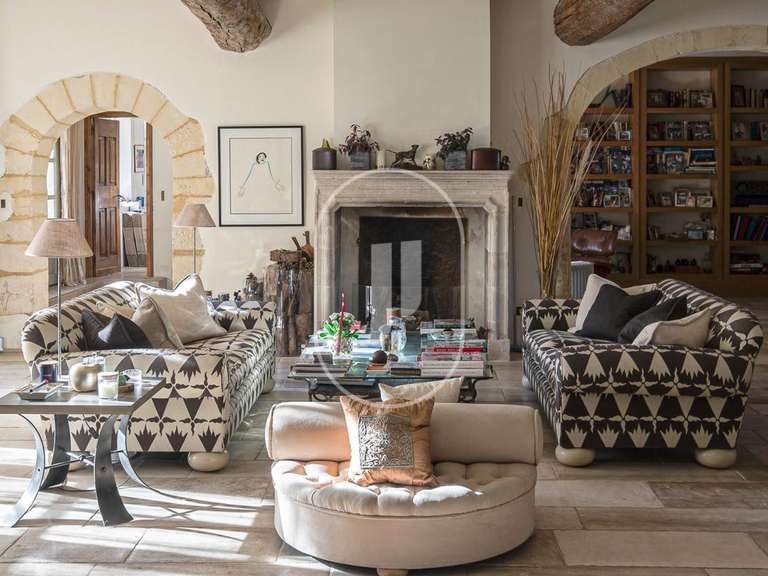 Maison Saint-Étienne-du-Grès - 10 chambres - 520m²