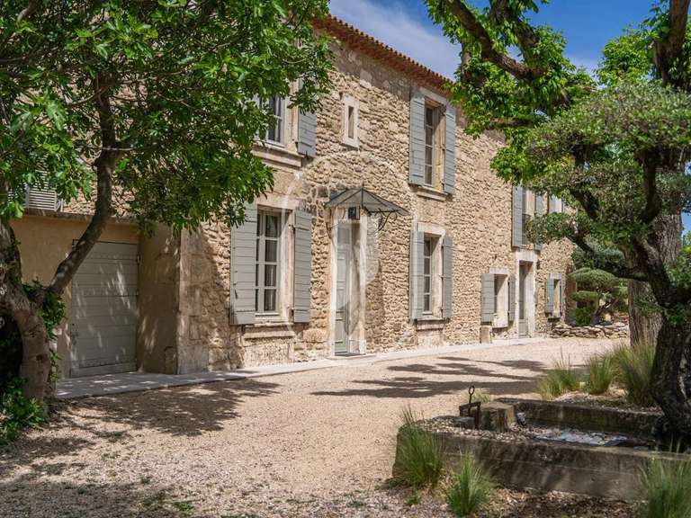 Maison Saint-Étienne-du-Grès - 10 chambres - 466m²