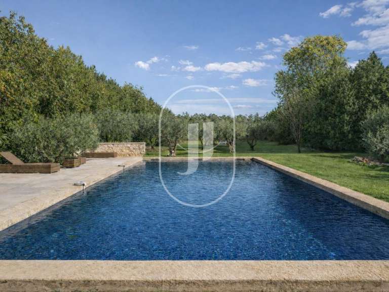 House Saint-Étienne-du-Grès - 5 bedrooms - 259m²