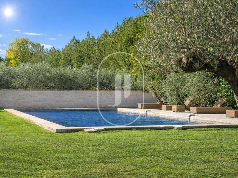 House Saint-Étienne-du-Grès - 5 bedrooms - 259m²