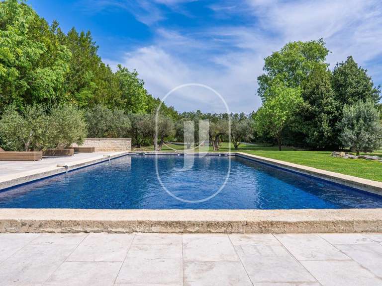 House Saint-Étienne-du-Grès - 5 bedrooms - 259m²