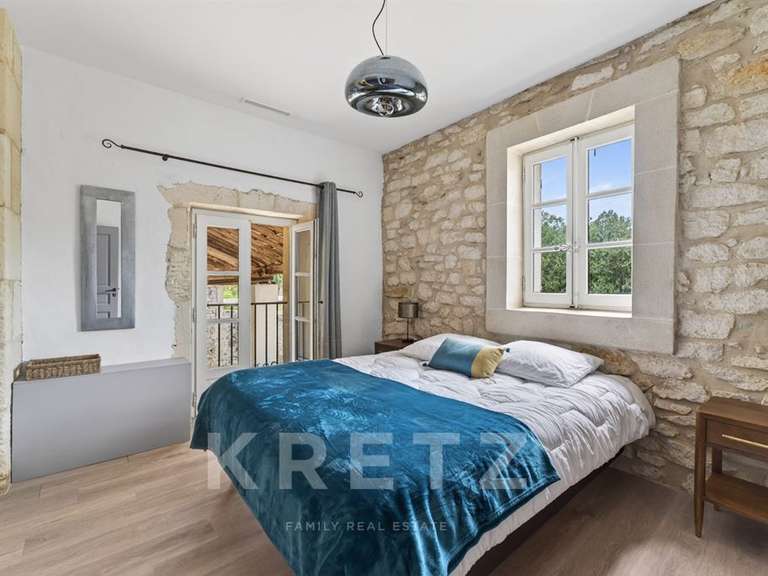 Maison Saint-Étienne-du-Grès - 8 chambres - 495m²