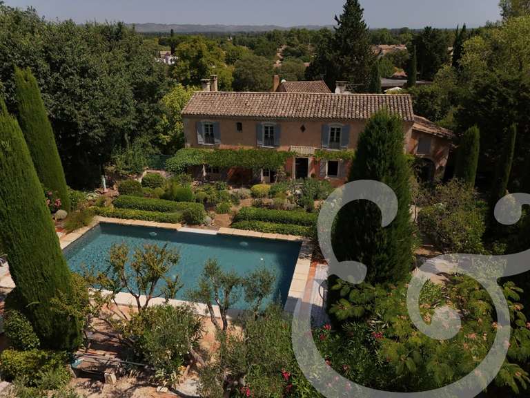 Maison Saint-Étienne-du-Grès - 193m²
